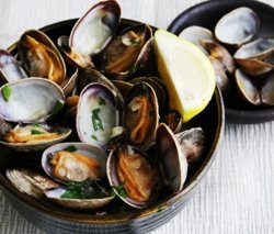 clams-in-wine1.jpg