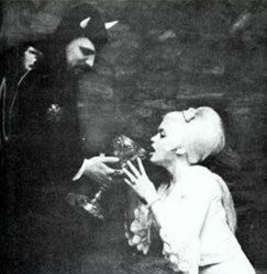 Anton_LaVey_and_Jayne_Mansfield_1.jpg